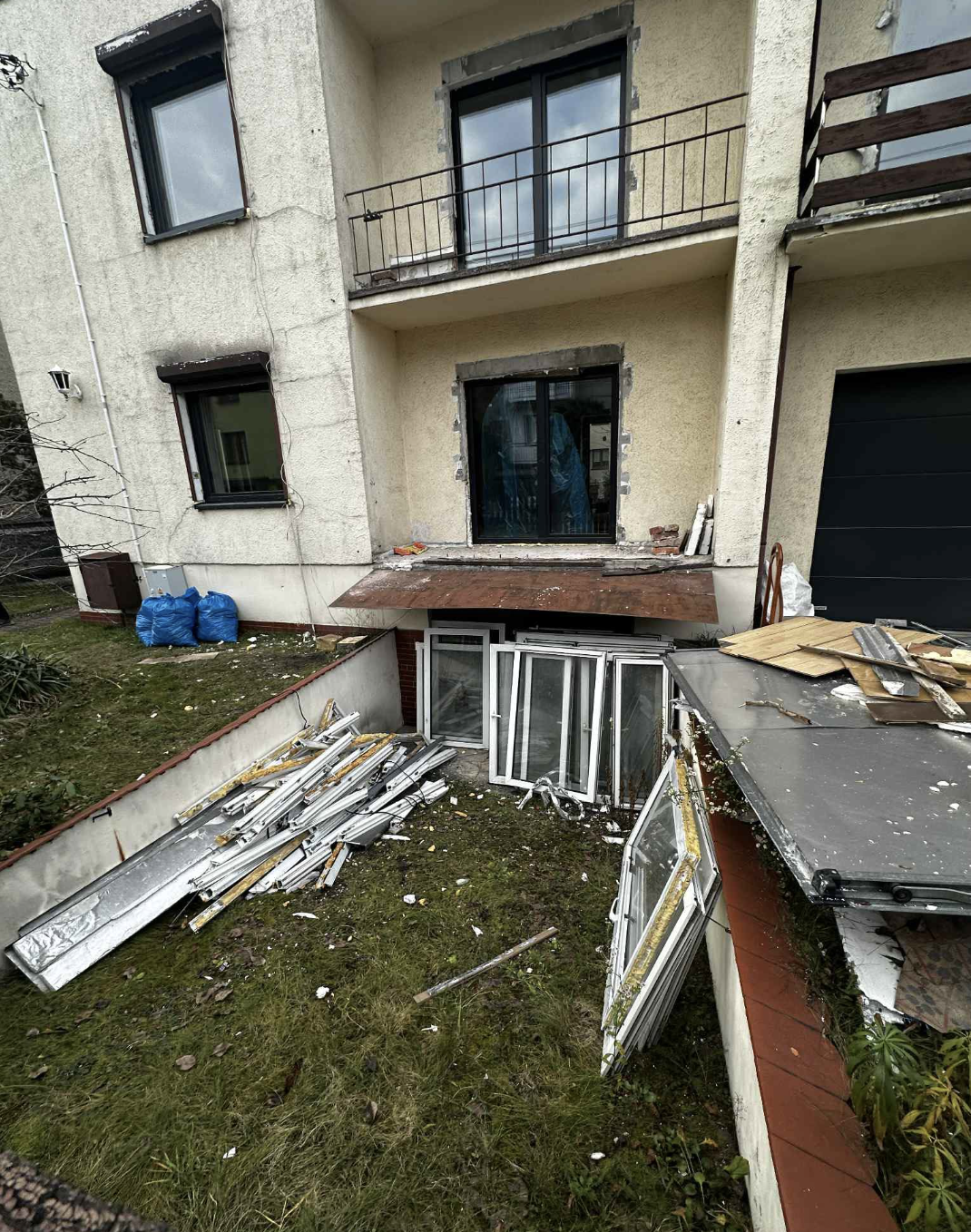 Teren Zewnętrzny - Przed